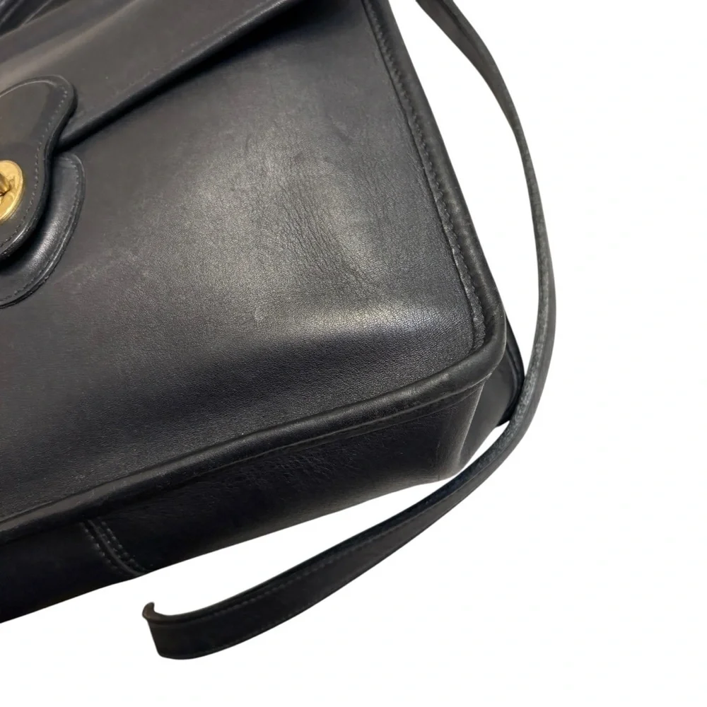 Coach vintage black leather 9927 Dominican Republic Willis bag